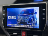【メーカー純正10型ナビ】インテリアに溶け込むスタイリッシュな「専用設計」メーカーナビを装備♪視認性や操作性など基本性能にも優れ、より上質なカーライフをお楽しみいただけます。
