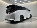 走りにこだわりながら収納力も持ち合わせたお車です。荷物を載せて軽快なドライブを楽しめますよ♪