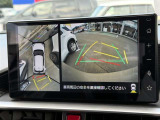 パノラミックビューモニター付きです。車両を上から見たような映像をディスプレイオーディオ画面に表示。運転席からの目視だけでは見にくい、車両周辺の状況をリアルタイムでしっかり確認できます。