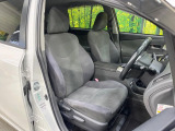 運転席シート廻りは使用感も少なく、良好な状態となっています。前オーナー様が丁寧に使っていたことがよくわかりますね。