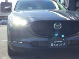 アダプティブLEDヘッドライト カメラや車速センサーと連動して、ハイ、ロー、ワイドローのLEDライトを常に最適な配光に自動制御する優れものです!