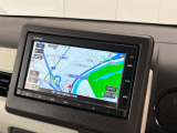 ホンダ独自のインターナビを装備しております!よりリアルタイムの交通渋滞情報を取得できたりとドライブが快適になりますよ♪