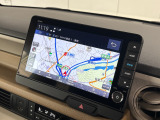 ホンダ独自のインターナビを装備しております!よりリアルタイムの交通渋滞情報を取得できたりとドライブが快適になりますよ♪
