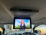 【フリップダウンモニター】付き☆後部座席に座りながら大画面でTVやDVDをお楽しみいただけます♪