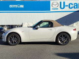 純正アルミで全体的にデザインがまとまっています。車も人も、オシャレはまずは足元からですね。