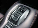 操作性に優れた運転席となります!小物入れや各ボタンの配置にこだわり、使いやすいです!座り心地もよく視認性も良好なのでロングドライブもお任せ下さい!