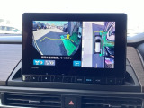 フロントカメラ装備です。運転席から見づらいバンパー下部を映します。