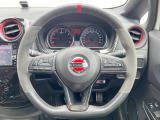 【純正革巻きステアリング】上質な革を使用することで、手にしっかり馴染みとても運転しやすいハンドルです♪