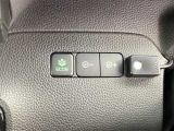 【eコンスイッチ】低燃費運転をサポートするECONモード。スイッチをONすると、エンジンやトランスミッション、A/Cなどを協調制御し、燃費の向上に貢献。エコドライブの効果を高めます。