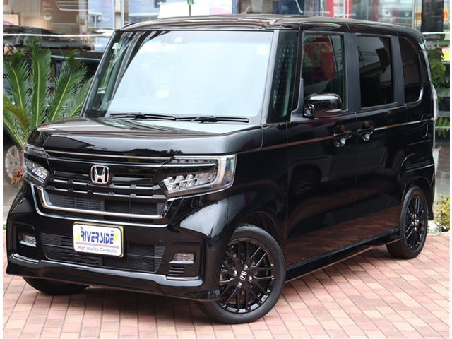 N-BOXカスタム L ターボ スタイルプラス ブラック 1オーナー 純正9型ナビ Bカメラ