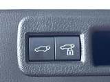 【パワーバックドア】スマートキーや運転席のボタンを押すだけでリアゲートが自動で開閉します!荷物を持っている時や、高い位置にあるバックドアを閉める際に便利な機能です♪