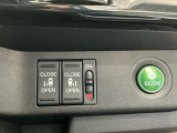 【両側パワースライドドア】両側がパワースライドドアになっており、運転席のスイッチやスマートキーでも開閉が可能です!開口部も広いので乗り降りも楽々♪