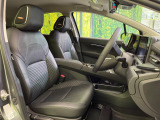 【本革シート】上質な本革を使用し、高級感あふれる本革シート。常に体に触れる部分だから、座り心地の良さにはこだわりたいですね♪汚れの付着や劣化を抑制する内装コーティング施工もおススメですよ♪