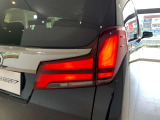 LEDテール・シーケンシャルウインカー(流れるウインカー)付き!!
