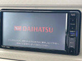 【純正ナビ】人気の純正ナビを装備しております。ナビの使いやすさはもちろん、オーディオ機能も充実!キャンプや旅行はもちろん、通勤や買い物など普段のドライブも楽しくなるはず♪