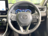 【ステアリングスイッチ】運転中、前方から目線をそらすことなく、オーディオ等の操作が可能な便利機能!安心&快適なドライブを演出してくれます♪