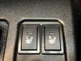 【前席シートヒーター】寒い日に重宝するシートヒーター!エアコンより早く温まってくれるので寒がりの人も安心ですね♪エアコンの温風は乾燥するから苦手、という方にもをおすすめです。