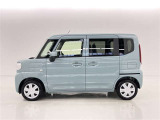 両側パワースライドドア付きだから、狭い駐車スペースなどでの 乗り降りラクラク!小さなお子さまのいるご家庭には嬉しい装備。