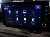 Bluetooth、AM、FM、スマートフォン接続ができます。