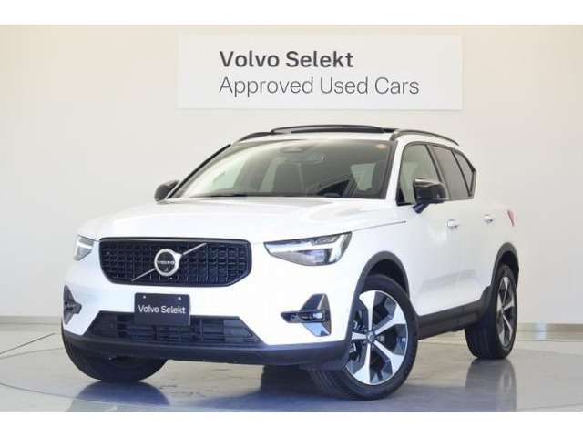 XC40 ウルトラ B4 AWD ダークエディション 4WD
