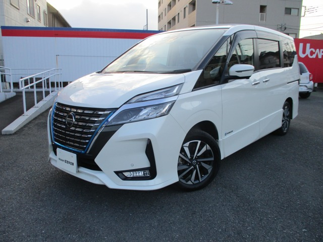 セレナ 1.2 e-POWER ハイウェイスターG 