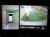 アラウンドビューモニターで車庫入れも空から見ている様に駐車できラクラクです。
