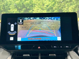 【バックカメラ】駐車時に後方がリアルタイム映像で確認できます。大型商業施設や立体駐車場での駐車時や、夜間のバック時に大活躍!運転スキルに関わらず、今や必須となった装備のひとつです!