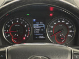 【メーターまわり】ドライバーから見やすい位置にあって安全運転に寄与します。マルチインフォメーションディスプレイでは、クルマに関する情報の確認はもちろん、各種安全機能・装備のON/OFFも設定可能。