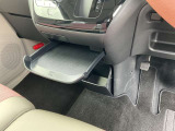 掲載の総額表記につきましては神奈川県内でのご登録、店頭でのご納車の場合となっております。(希望ナンバーやETCセットアップ費は含まれておりません。)