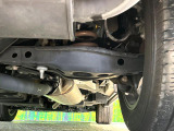 お車を安心してお乗りいただく為には、足回りの定期点検が欠かせません。サービスサポート(有償保証)では無料点検もご提供しており、安心のカーライフをお過ごしいただけるサポート体制が整っています。