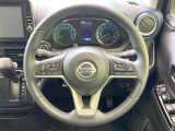 【ステアリングスイッチ】運転中、前方から目線をそらすことなく、オーディオ等の操作が可能な便利機能!安心&快適なドライブを演出してくれます♪