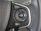 ◆アダプティブクルーズコントロール◆予め設定した車速内でクルマが自動的に加減速。前走車との適切な車間距離を維持しながら追従走行します。【LKAS】車線維持支援システムでステアリング操作を支援。