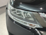 LEDヘッドライトは、点灯の瞬間から最大光量を発揮し、突然暗くなるトンネルなどでの安定感を高めます。