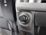 シガーソケットが付いているので、車から電源を取ることが出来ます!