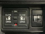【両側パワースライドドア】両側がパワースライドドアになっており、運転席のスイッチやスマートキーでも開閉が可能です!開口部も広いので乗り降りも楽々♪