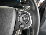 【クルーズコントロール】高速道路などでアクセルを操作しなくても設定速度で走行可能です。 ロングドライブ時にとても便利です。