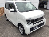 自社整備工場で点検整備をおこなってからお渡ししています。車検が残っている場合は『12ヶ月点検整備』を、車検整備付きの場合は『車検整備』をおこないます。整備費用は車両本体価格に含まれています。