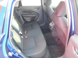足元広々です。これなら後ろに乗車された方も疲れませんね。