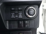 電動のスライドドアで楽々スムース!運転席から開閉の操作ができます!&スタートスイッチを押してエンジン始動ができるスマートキーが装備されています♪ポケットや鞄からキーを出さずに乗り込めます♪