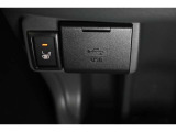 アクセサリーDC12Vソケット装備!USB端子ソケット装備!