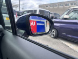 BSW(後側方車両検知警報)ブザーとともに、ブレーキを制御することで車両をもとの車線内に戻すような力を短時間発生させ、車両との接触を回避するようドライバーのステアリング操作をアシストします。