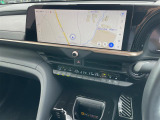 クラウンクロスオーバー 2.5 G アドバンスト レザー パッケージ E-Four 4WD 本革シート