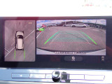 上からの視点で狭い駐車場への駐車などに役立つアラウンドビューモニターです♪