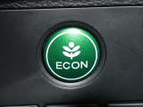 エンジン、エアコンなどを制御し低燃費な『ECONモード』に、また走りを楽しみたいとき、空調など快適性を重視したいときにはスイッチOFFで通常モードに切り替えができます!
