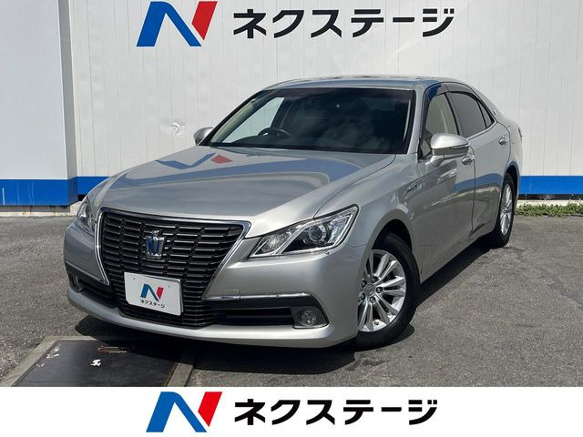 クラウン ハイブリッド 2.5 ロイヤルサルーン