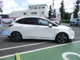 万が一のトラブルにも、全国の3000ケ所の日産サービス工場で修理可能!!年間走行距離無制限、バッテリーも保証対象です!
