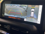 【パノラミックビューモニター】専用のカメラにより、上から見下ろしたような視点で360度クルマの周囲を確認することができます☆死角部分も確認しやすく、狭い場所での切り返しや駐車もスムーズに行えます。