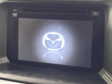 【メーカー純正ナビ】インテリアに溶け込むスタイリッシュな「専用設計」メーカーナビを装備♪視認性や操作性など基本性能にも優れ、より上質なカーライフをお楽しみいただけます。