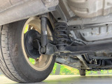 お車を安心してお乗りいただく為には、足回りの定期点検が欠かせません。サービスサポート(有償保証)では無料点検もご提供しており、安心のカーライフをお過ごしいただけるサポート体制が整っています。