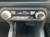 シートハンドルヒーターついてます